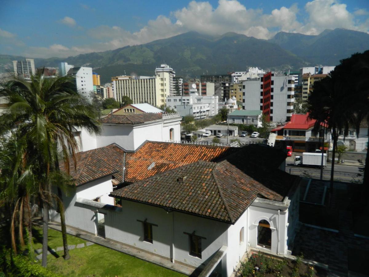 Itsahome Aparments - Casa Del Parque 키토 객실 사진